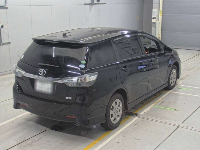 TOYOTA WISH 2014
