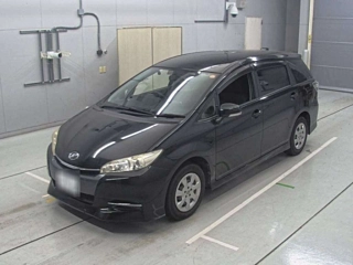 TOYOTA WISH 2014