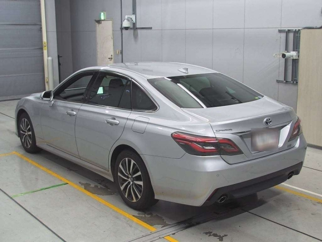 TOYOTA CROWN 2020