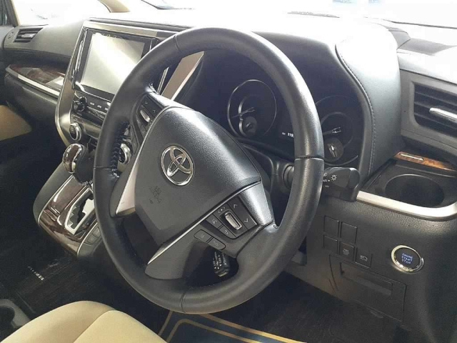 TOYOTA ALPHARD 2023