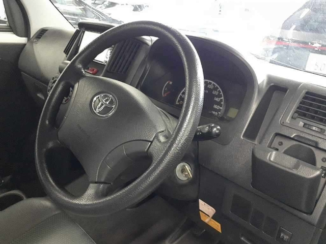 TOYOTA TOWN ACE VAN 2017