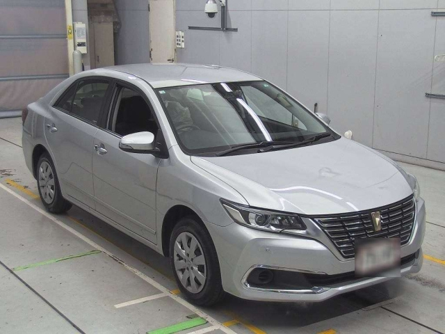 TOYOTA PREMIO 2020