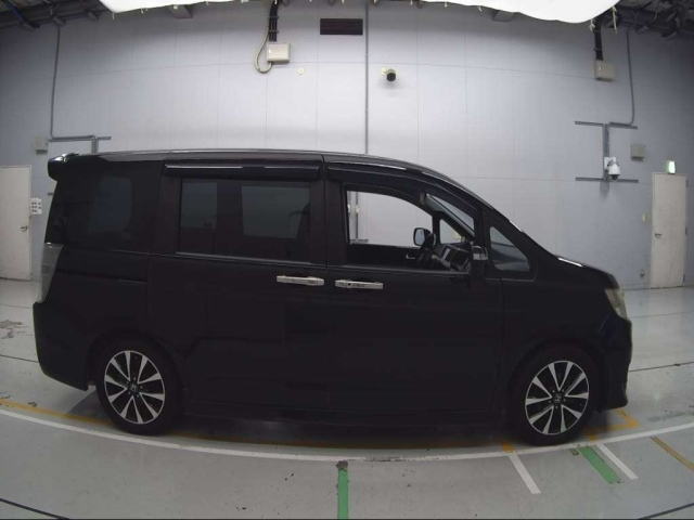 HONDA STEP WAGON 2014