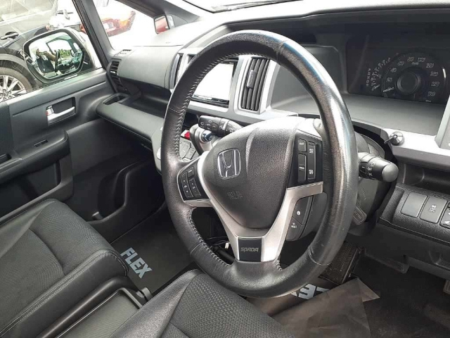 HONDA STEP WAGON 2014