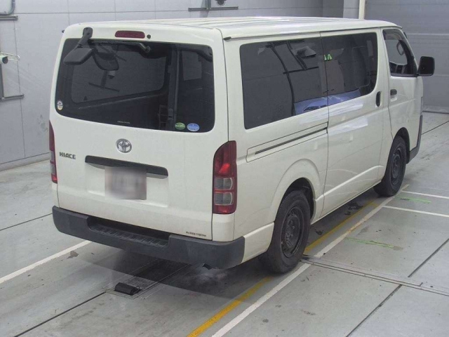 TOYOTA HIACE VAN 2020