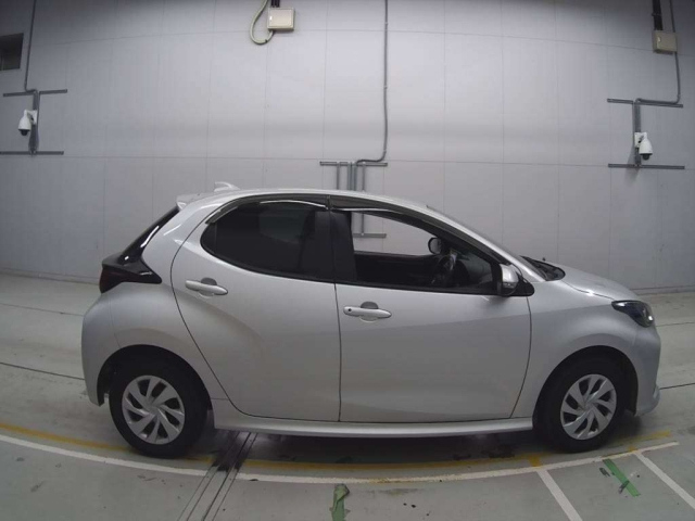 TOYOTA YARIS 2021