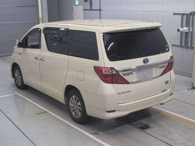 TOYOTA ALPHARD 2013