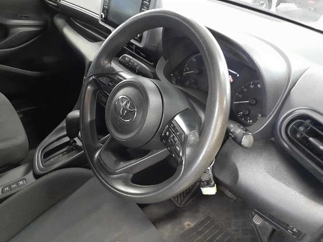 TOYOTA YARIS 2021