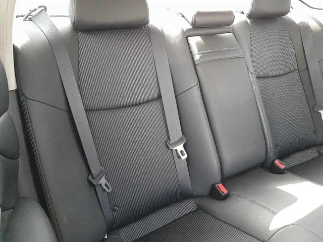 NISSAN FUGA 2018