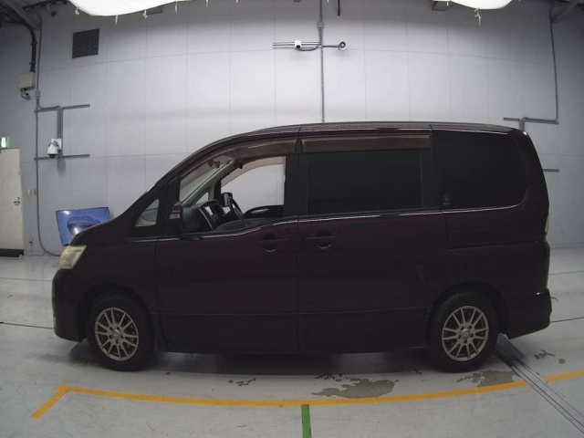 NISSAN SERENA 2009