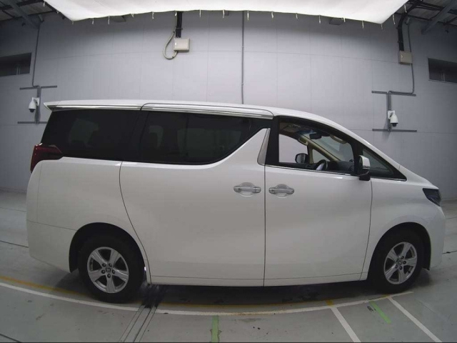 TOYOTA ALPHARD 2022