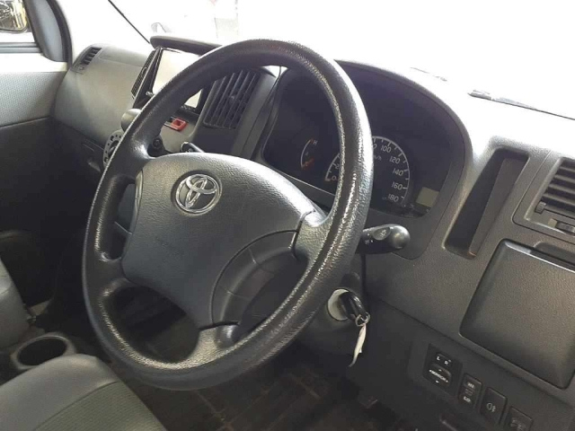 TOYOTA TOWN ACE VAN 2015