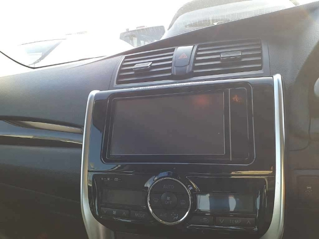 TOYOTA PREMIO 2020
