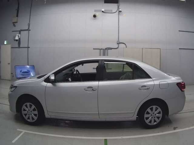 TOYOTA PREMIO 2020