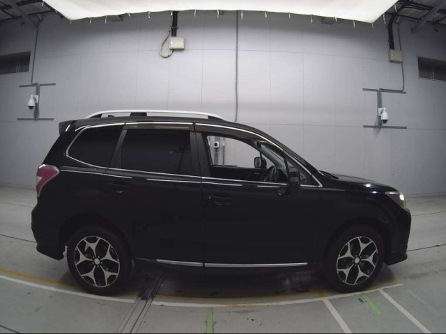 SUBARU FORESTER 2014