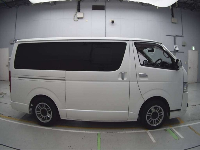 TOYOTA REGIUS ACE VAN 2014