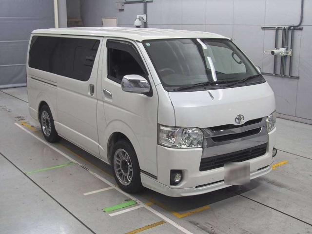 TOYOTA REGIUS ACE VAN 2014