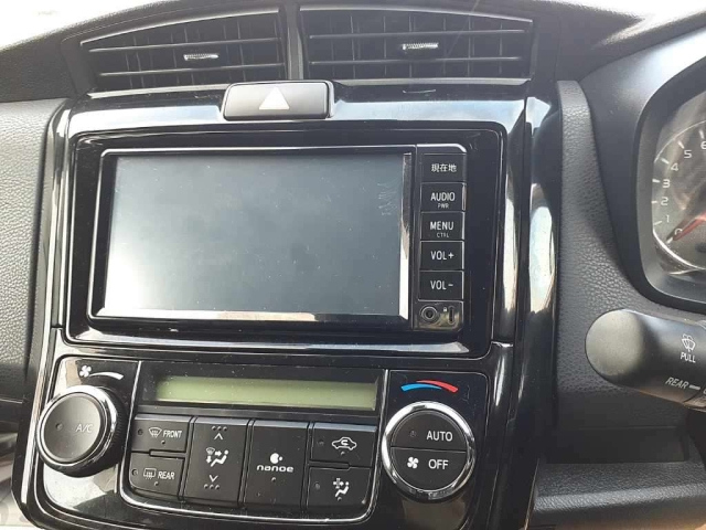 TOYOTA COROLLA FIELDER 2018
