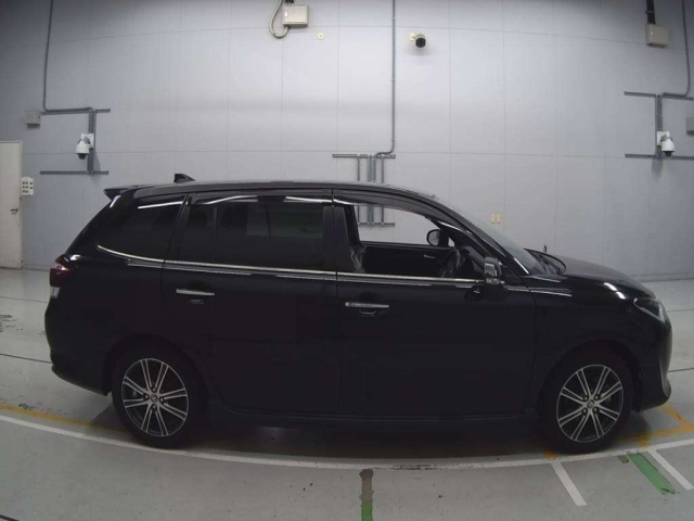 TOYOTA COROLLA FIELDER 2018
