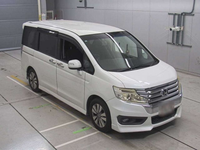 HONDA STEP WAGON 2012
