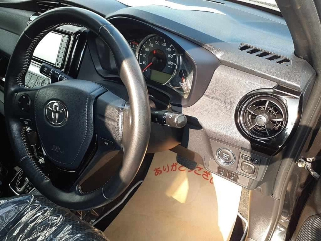 TOYOTA COROLLA FIELDER 2018