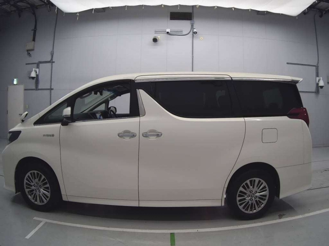 TOYOTA ALPHARD 2015