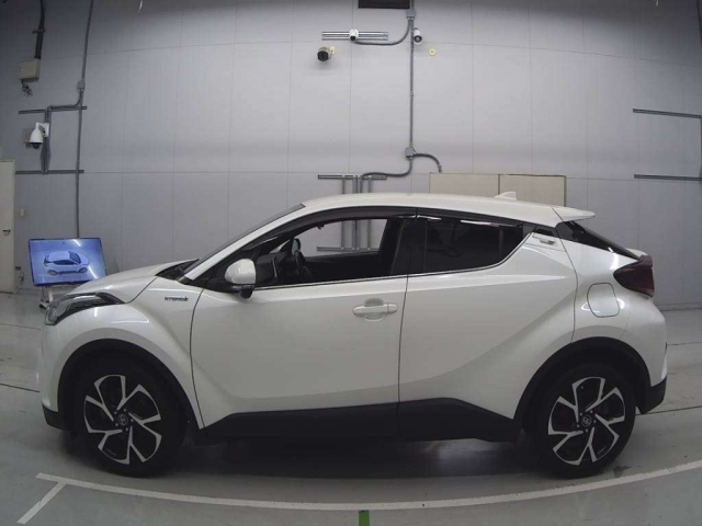 TOYOTA C-HR 2018