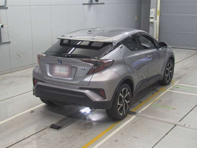 TOYOTA C-HR 2017