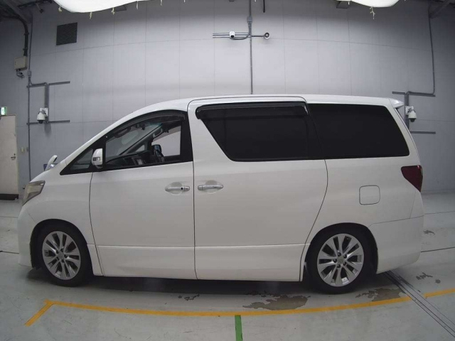TOYOTA ALPHARD 2009