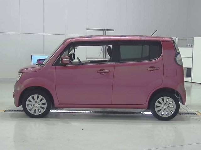 SUZUKI MRWAGON 2014