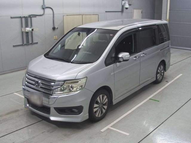 HONDA STEP WAGON 2014