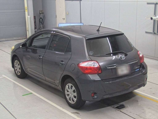 TOYOTA AURIS 2010