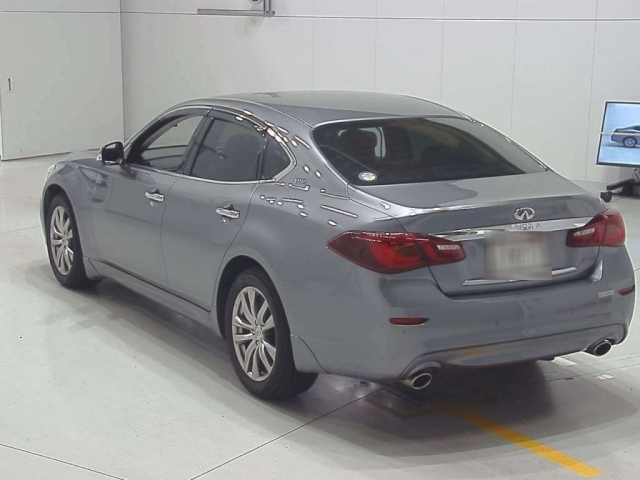 NISSAN FUGA 2016
