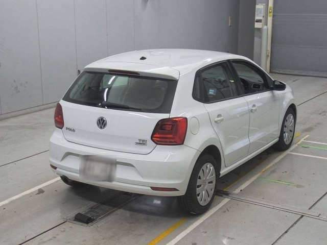 VOLKSWAGEN POLO 2014