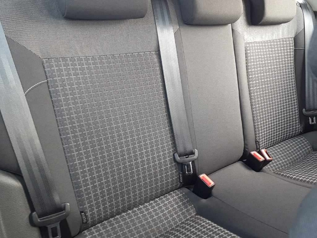 VOLKSWAGEN POLO 2014
