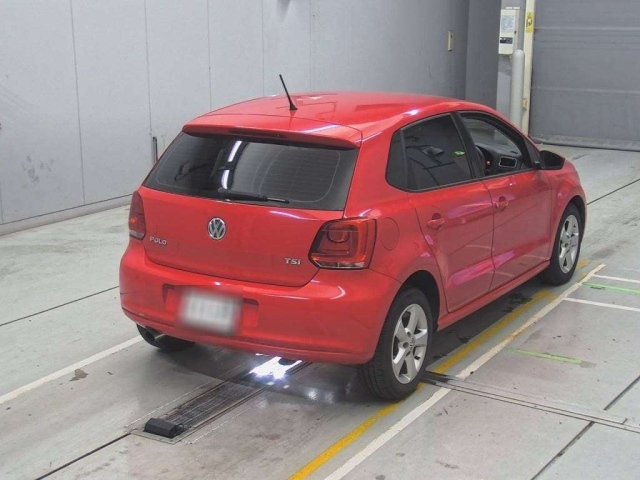 VOLKSWAGEN POLO 2011