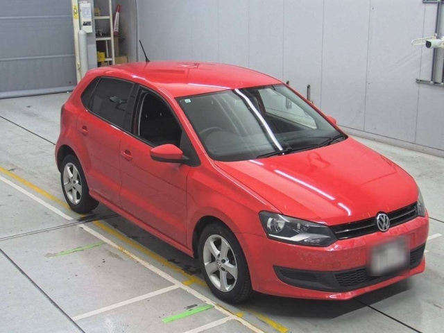 VOLKSWAGEN POLO 2011