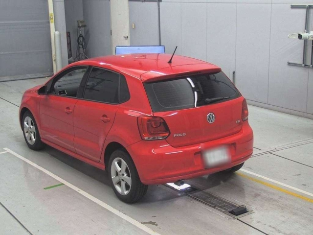 VOLKSWAGEN POLO 2011