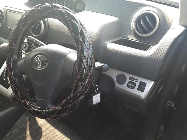 TOYOTA COROLLA RUMION 2012