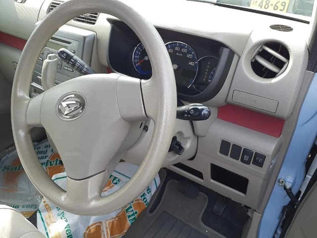 DAIHATSU MOVE CONTE 2011