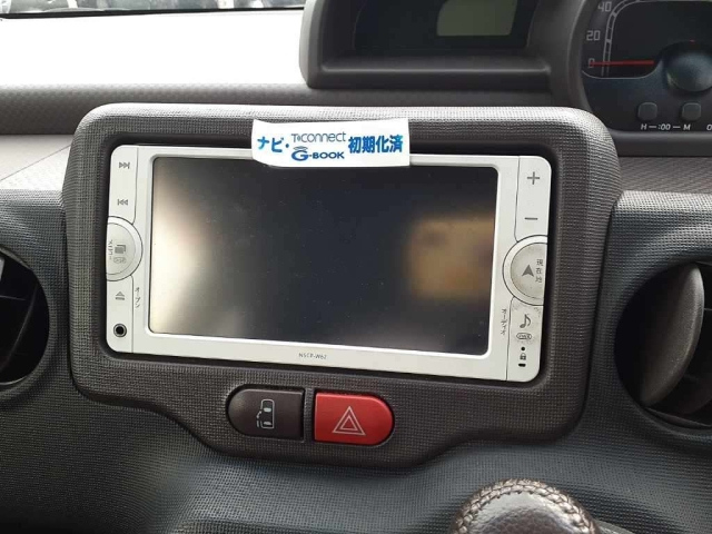 TOYOTA PORTE 2012