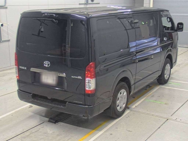 TOYOTA HIACE VAN 2023