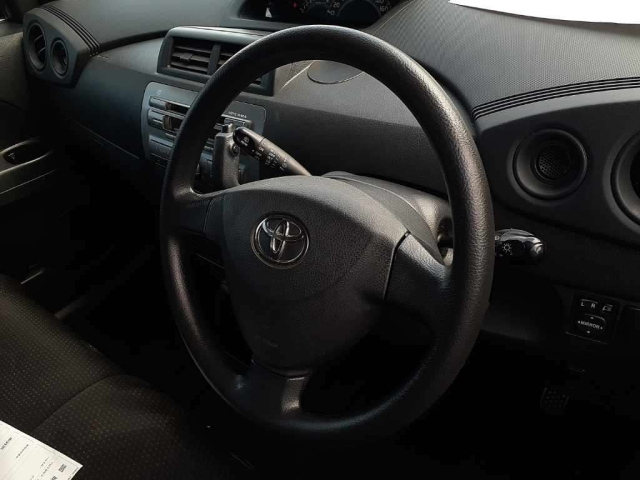 TOYOTA BB 2008