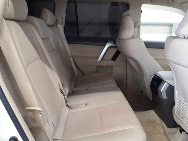 TOYOTA LAND CRUISER PRADO 2023