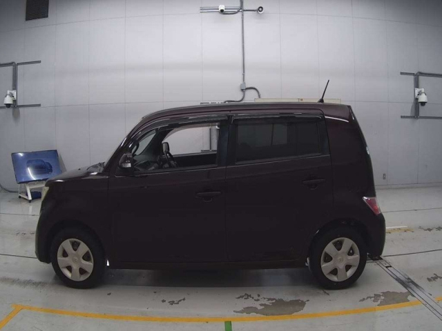 TOYOTA BB 2008