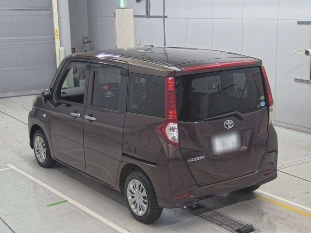 TOYOTA ROOMY 2017