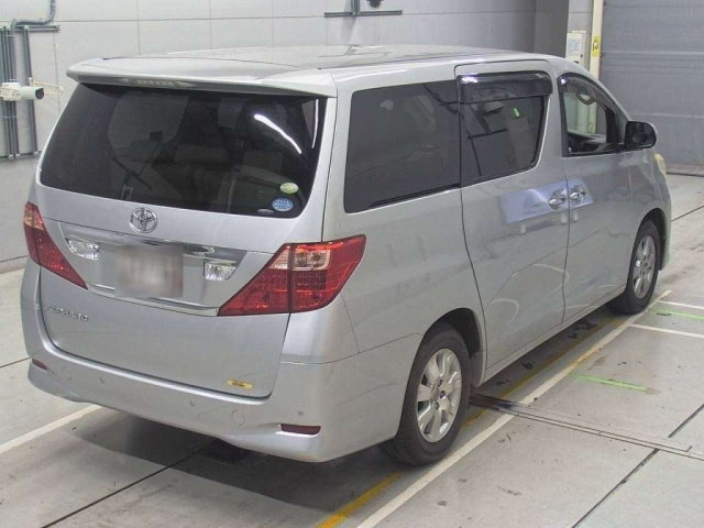 TOYOTA ALPHARD 2010