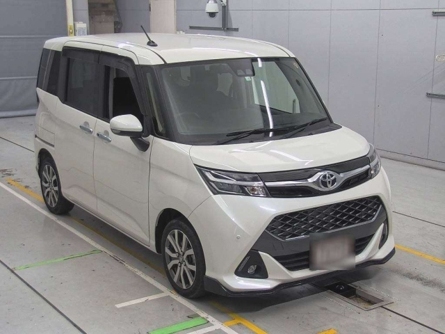 TOYOTA TANK 2020