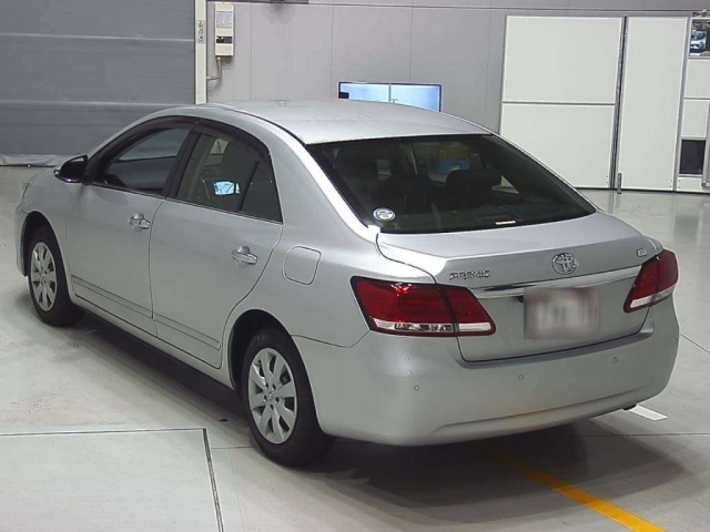 TOYOTA PREMIO 2021