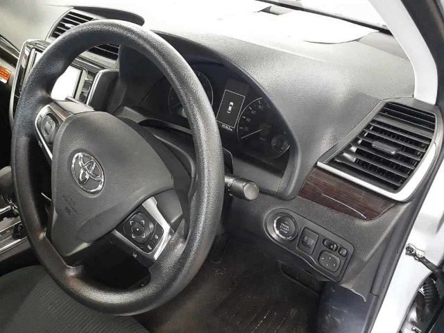 TOYOTA PREMIO 2021